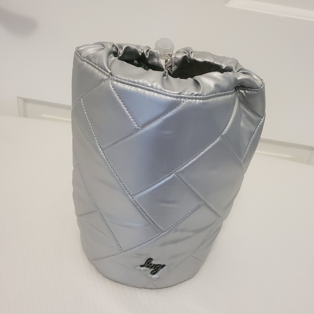 NWT Lug Tumbler Drawstring Quilted Storage Pouch In Silver Metallic